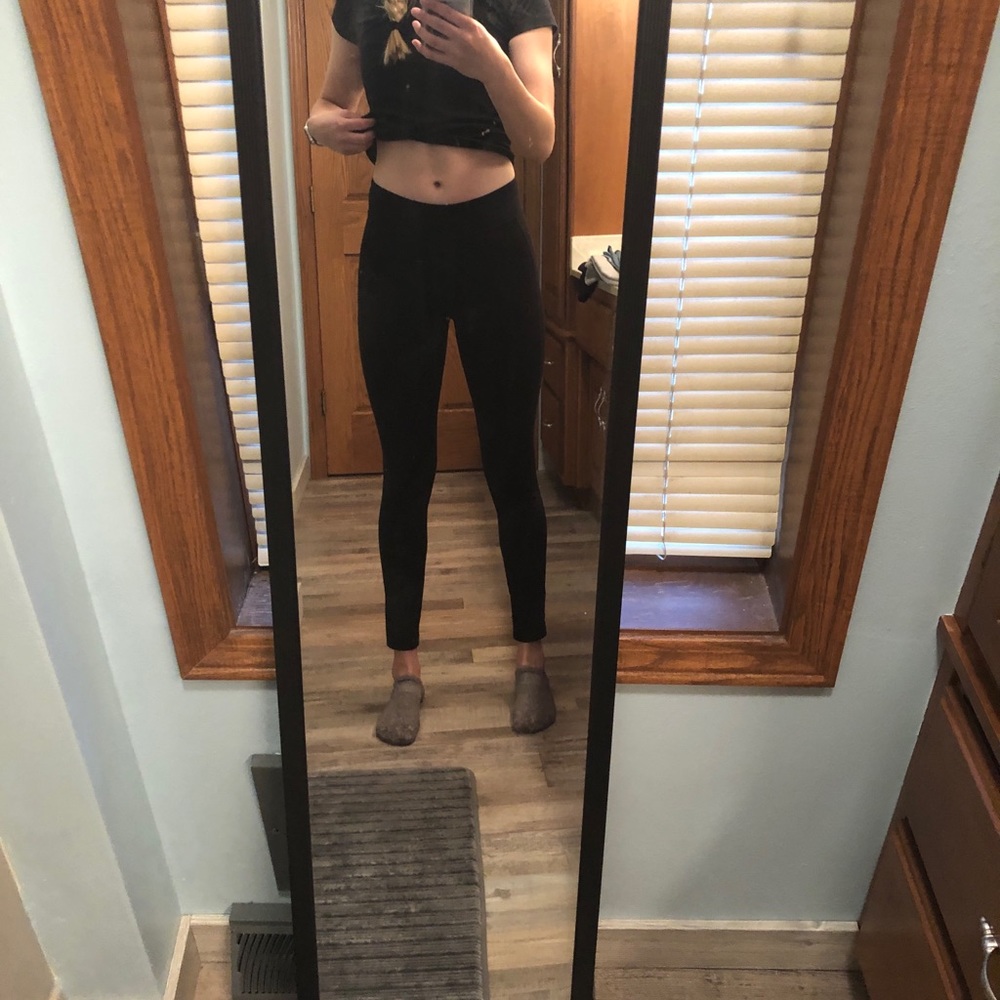 Black leggings